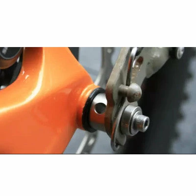 The Robert Axle Project Axe Traversant 12 Mm Pour Remorque Vélo BOB 3 The Robert Axle Project Axe Traversant 12 Mm Pour Remorque Vélo BOB – Image 3