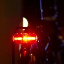 Busch-mueller Éclairage Arrière Vélo TopLight Flat S Plus -Remorques vélo Soldes eclairage arriere velo toplight flat s plus full 4