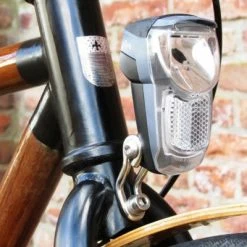 Busch-mueller Feu Sur Fourche Vélo Chargement USB IQ Eyro Busch And Muller -Remorques vélo Soldes feu sur fourche velo chargement usb iq eyro busch and muller full 4