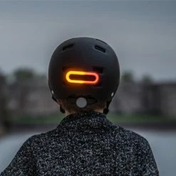 Cosmo Connected Feu Vélo Arrière Connecté Avec Clignotants Cosmo Ride -Remorques vélo Soldes feu velo arriere connecte avec clignotants cosmo ride full 3