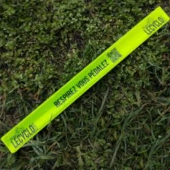 Goodie : Bracelet De Sécurité Réfléchissant LeCyclo.com -Remorques vélo Soldes goodie bracelet de securite reflechissant lecyclo com full 3