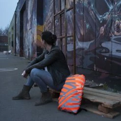 Housse De Sac à Dos Jaune Réfléchissant Berlin Wowow 20-25L -Remorques vélo Soldes housse de sac a dos jaune reflechissant berlin wowow full 3