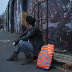 Housse De Sac à Dos Vélo Orange Haute Visibilité Berlin Wowow 20-25L -Remorques vélo Soldes housse de sac a dos velo orange haute visibilite berlin wowow full 3