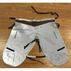 Jambières Imperméables Et Réfléchissantes Rainlegs -Remorques vélo Soldes jambieres impermeables et reflechissantes rainlegs full 3